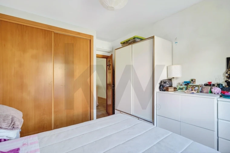 Apartamento T1 para Venda em Carvoeira Foto 22