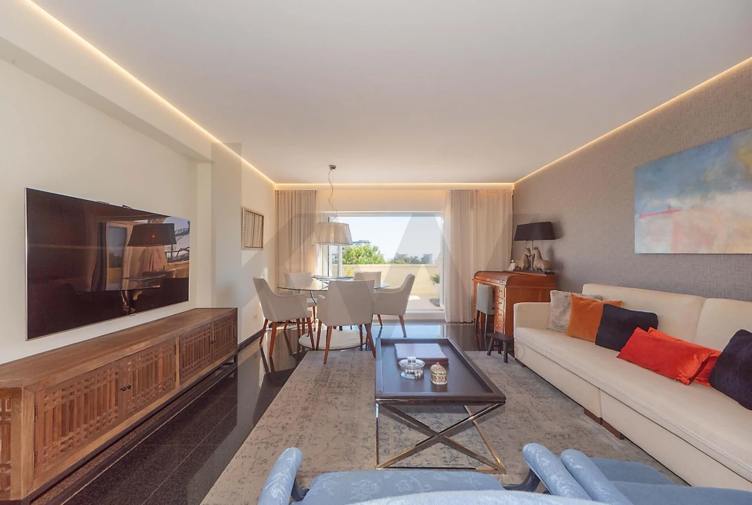 Apartamento T3 para Venda em Sacavém e Prior Velho Foto 1