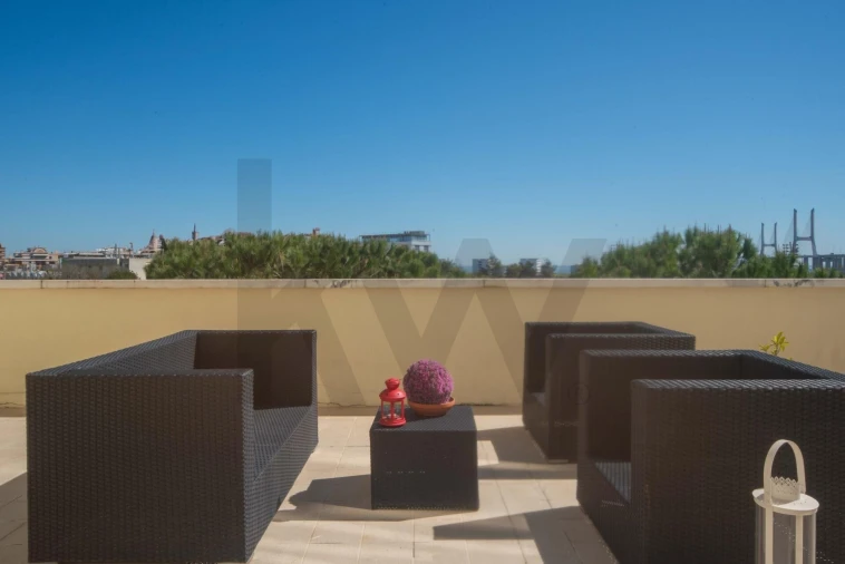 Apartamento T3 para Venda em Sacavém e Prior Velho Foto 35