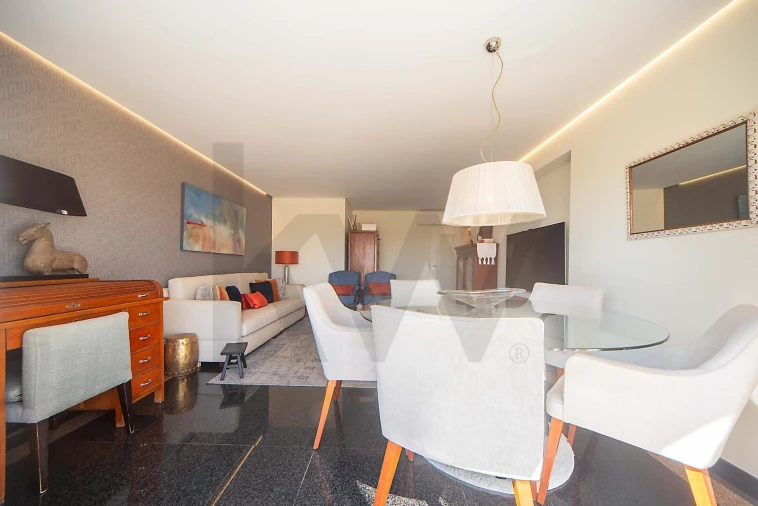 Apartamento T3 para Venda em Sacavém e Prior Velho Foto 11