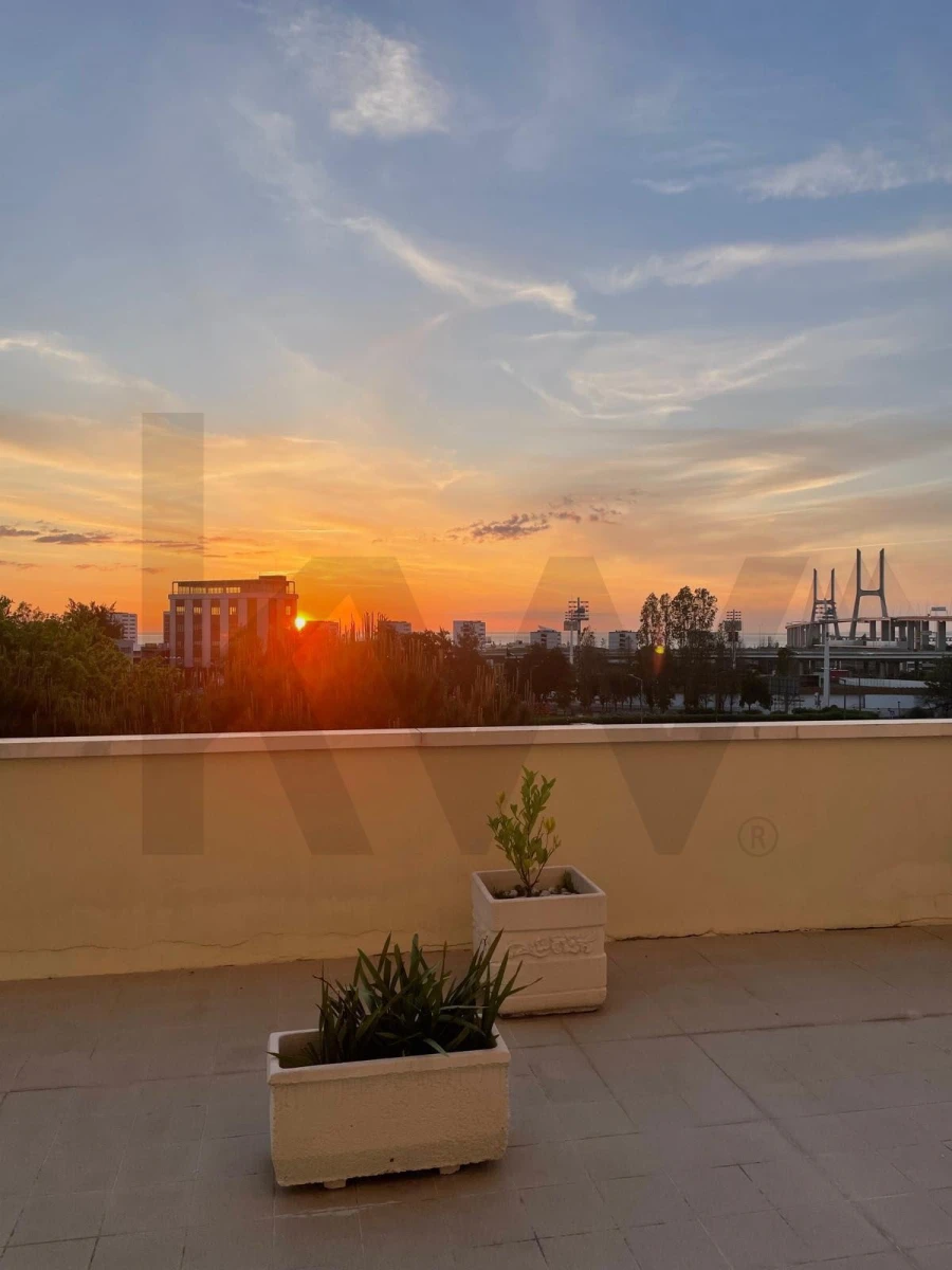 Apartamento T3 para Venda em Sacavém e Prior Velho Foto 45