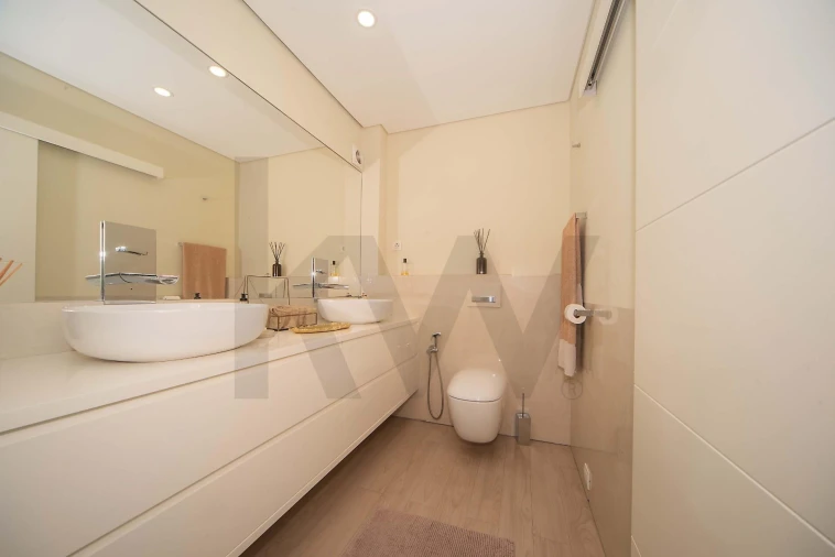 Apartamento T3 para Venda em Sacavém e Prior Velho Foto 22