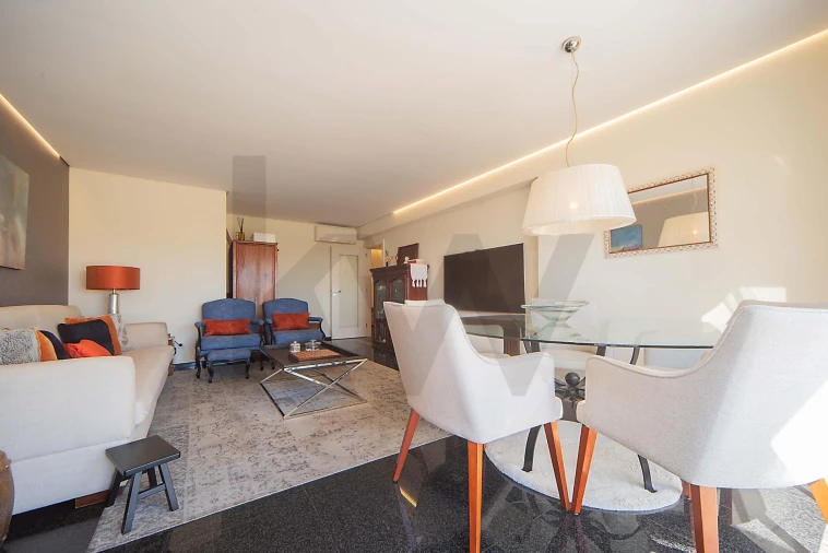 Apartamento T3 para Venda em Sacavém e Prior Velho Foto 9