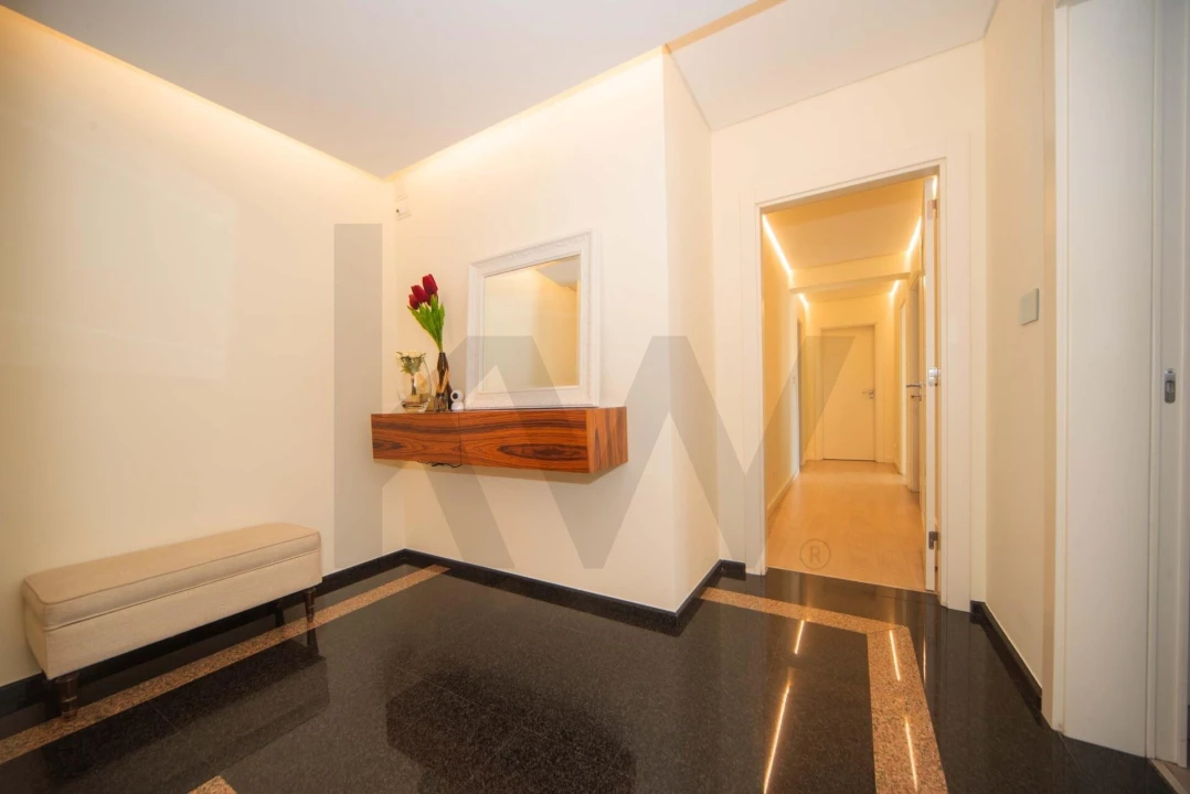 Apartamento T3 para Venda em Sacavém e Prior Velho Foto 3