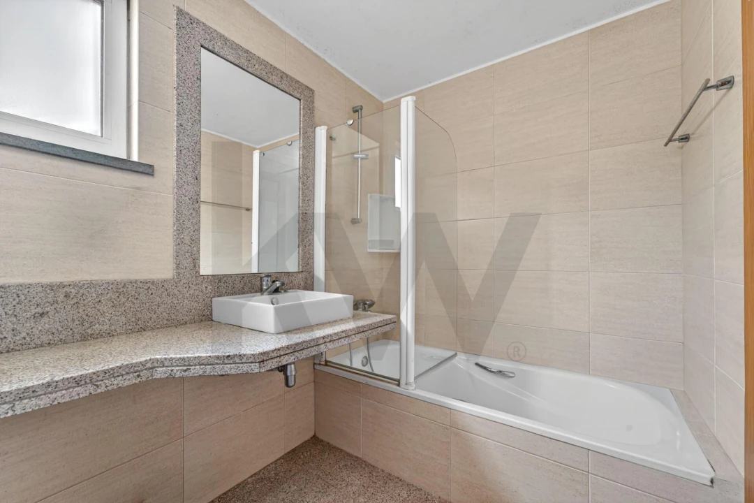 Apartamento T3 para Venda em Santo Antonio Foto 22