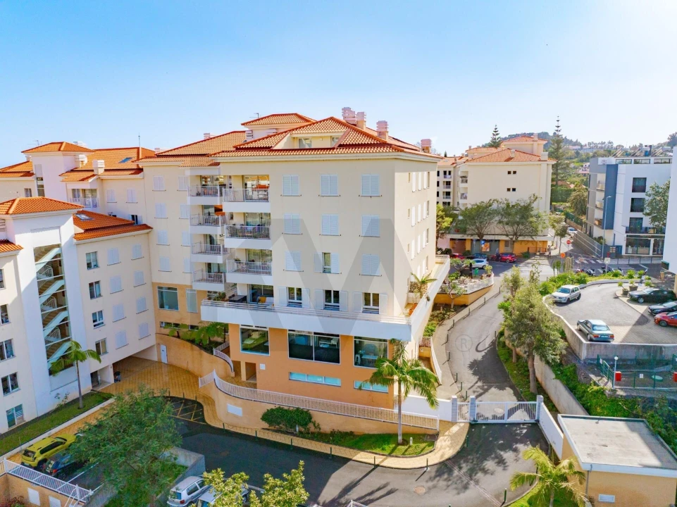 Apartamento T3 para Venda em Santo Antonio Foto 3