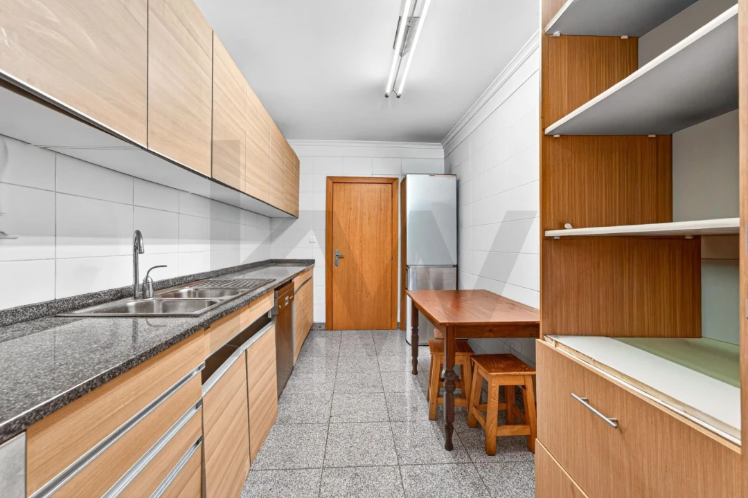 Apartamento T3 para Venda em Santo Antonio Foto 14