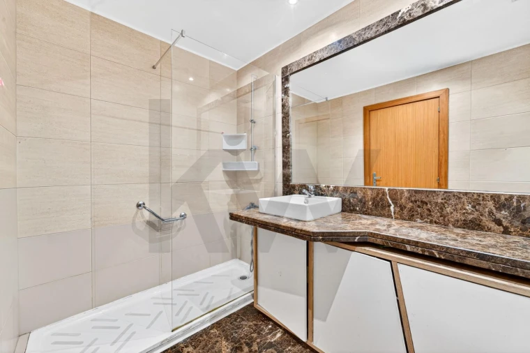 Apartamento T3 para Venda em Santo Antonio Foto 17