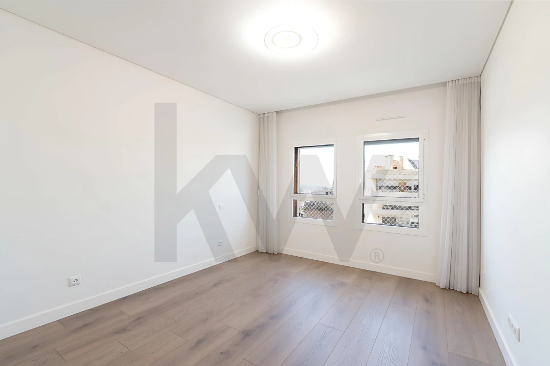 Apartamento T3 para Venda em Odivelas Foto 23