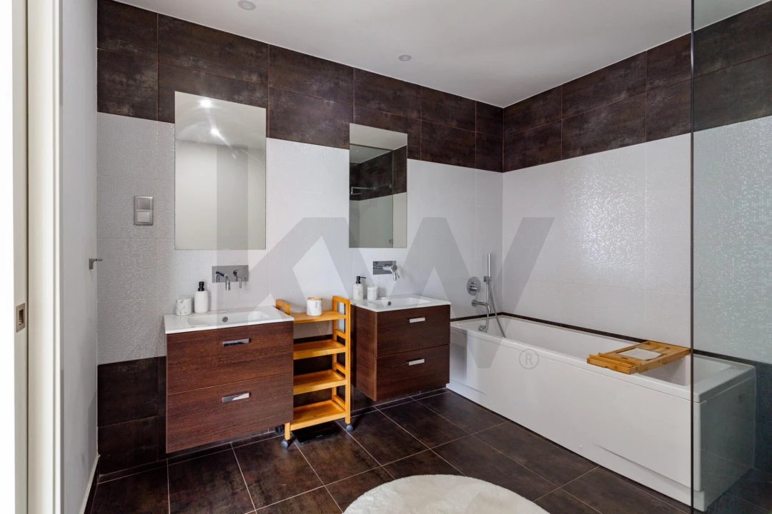 Moradia T3 para Arrendamento em Samouco Foto 36