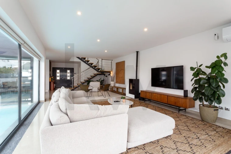 Moradia T3 para Arrendamento em Samouco Foto 4