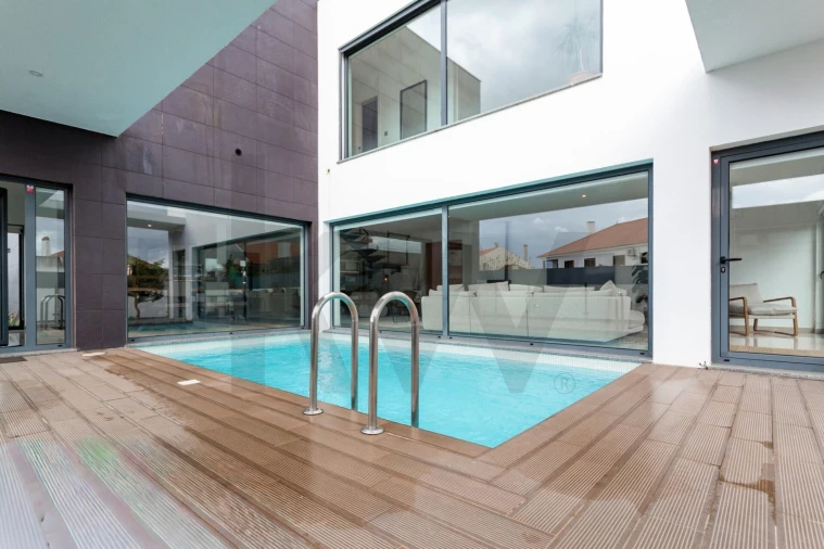 Moradia T3 para Arrendamento em Samouco Foto 52