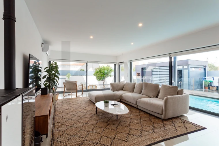 Moradia T3 para Arrendamento em Samouco