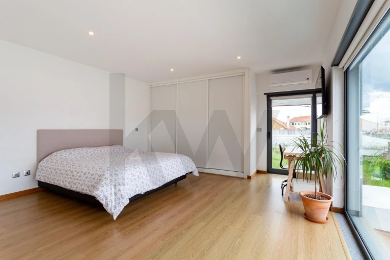 Moradia T3 para Arrendamento em Samouco Foto 34