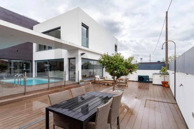 Moradia T3 para Arrendamento em Samouco Foto 53