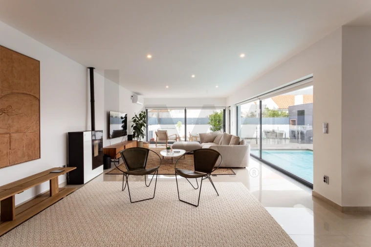 Moradia T3 para Arrendamento em Samouco Foto 6