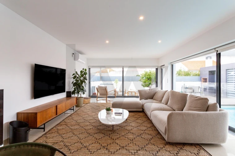 Moradia T3 para Arrendamento em Samouco Foto 2