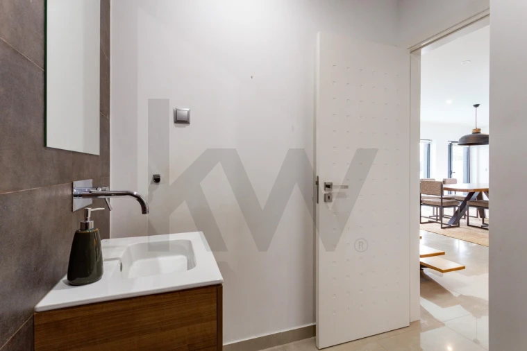 Moradia T3 para Arrendamento em Samouco Foto 22