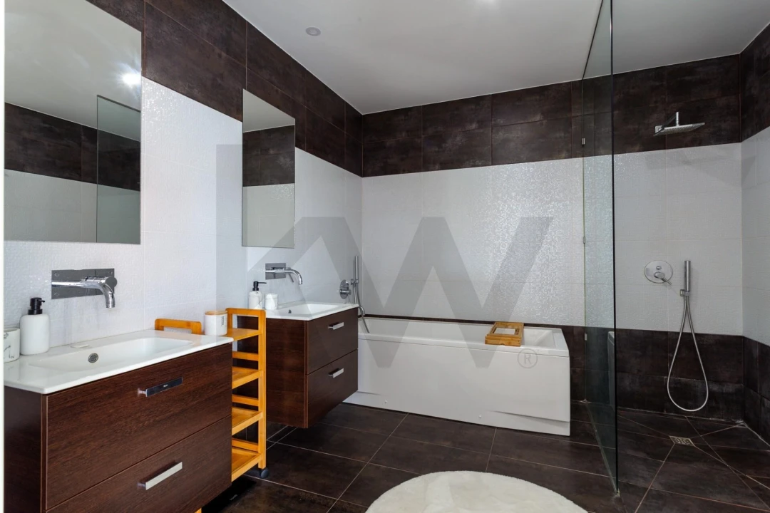 Moradia T3 para Arrendamento em Samouco Foto 37