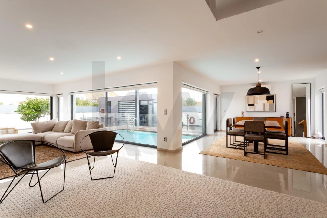 Moradia T3 para Arrendamento em Samouco Foto 9