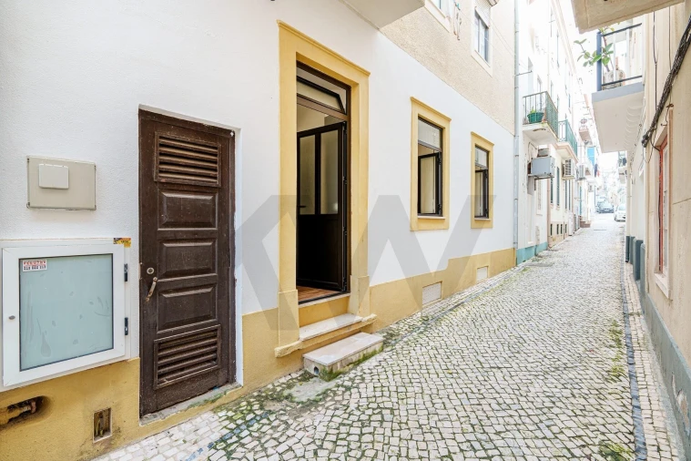 Apartamento T1 para Venda em Nazare Foto 19