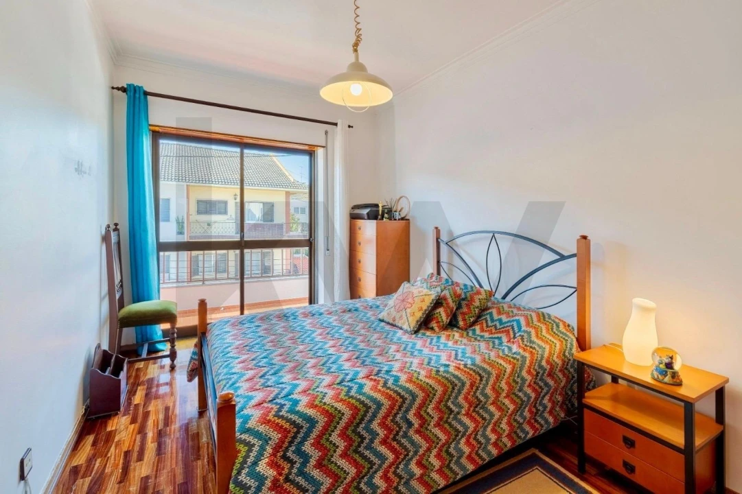 Moradia T3 para Venda em Corroios Foto 10