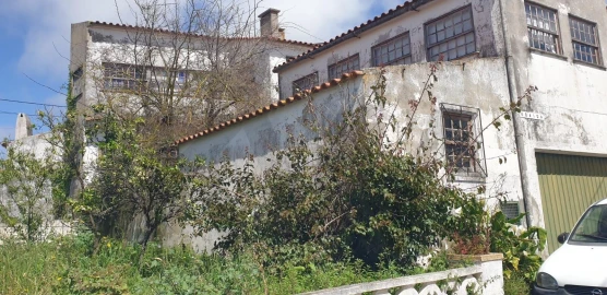 Moradia T4 para Venda em Encarnação