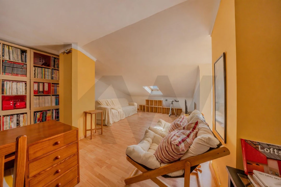 Apartamento T3 para Venda em São Domingos de Rana Foto 27