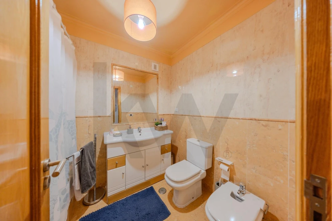 Apartamento T3 para Venda em São Domingos de Rana Foto 15