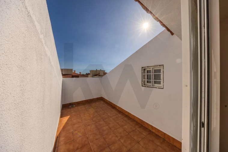 Apartamento T3 para Venda em São Domingos de Rana Foto 39