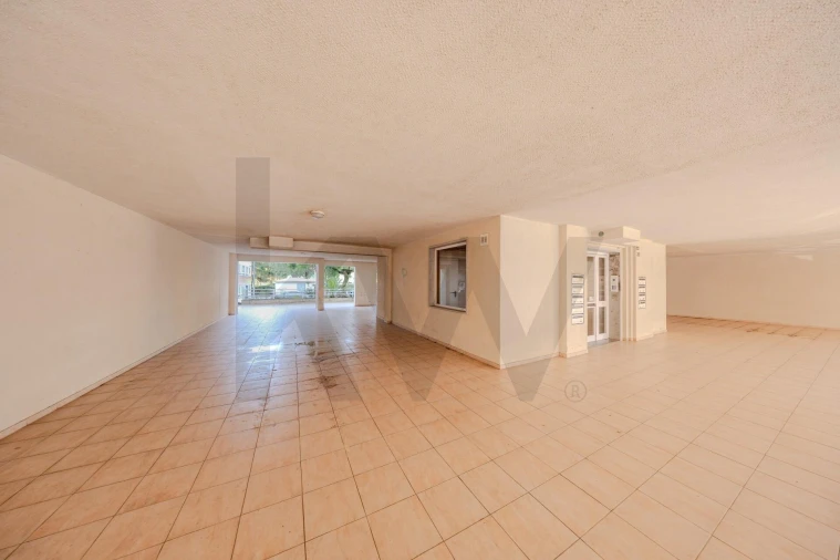 Apartamento T3 para Venda em São Domingos de Rana Foto 43