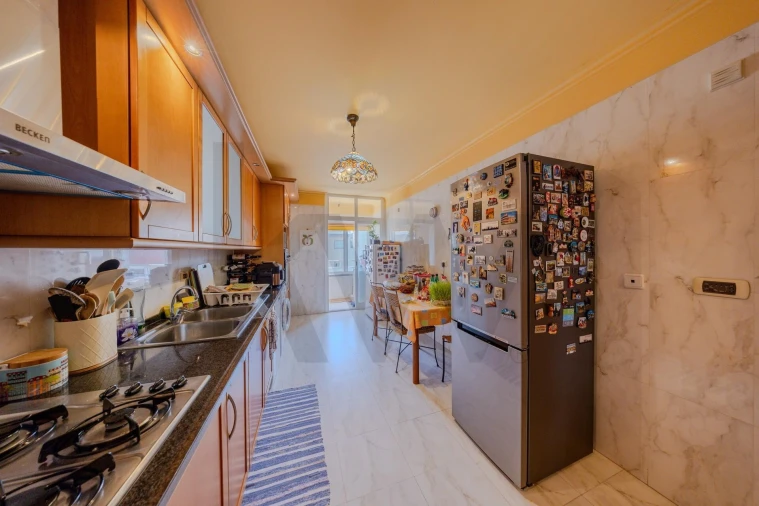 Apartamento T3 para Venda em São Domingos de Rana Foto 7