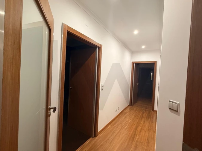Apartamento T2 para Arrendamento em Odivelas Foto 5