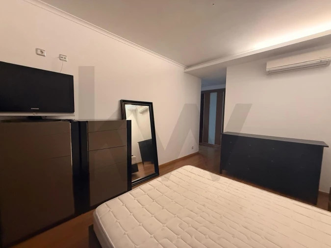 Apartamento T2 para Arrendamento em Odivelas Foto 9