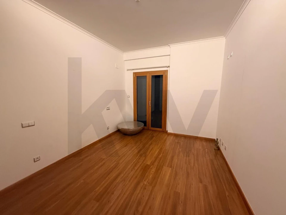 Apartamento T2 para Arrendamento em Odivelas Foto 11