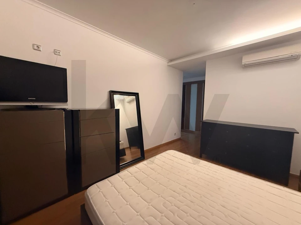 Apartamento T2 para Arrendamento em Odivelas Foto 9