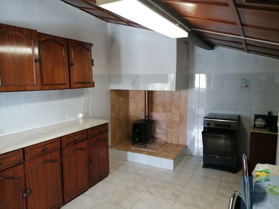 Moradia T2 para Venda em São João Baptista e Santa Maria dos Olivais Foto 9