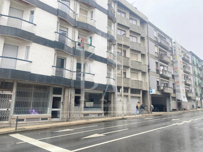 Loja para Arrendamento em Cedofeita, Santo Ildefonso, Sé, Miragaia, São Nicolau e Vitória Foto 1