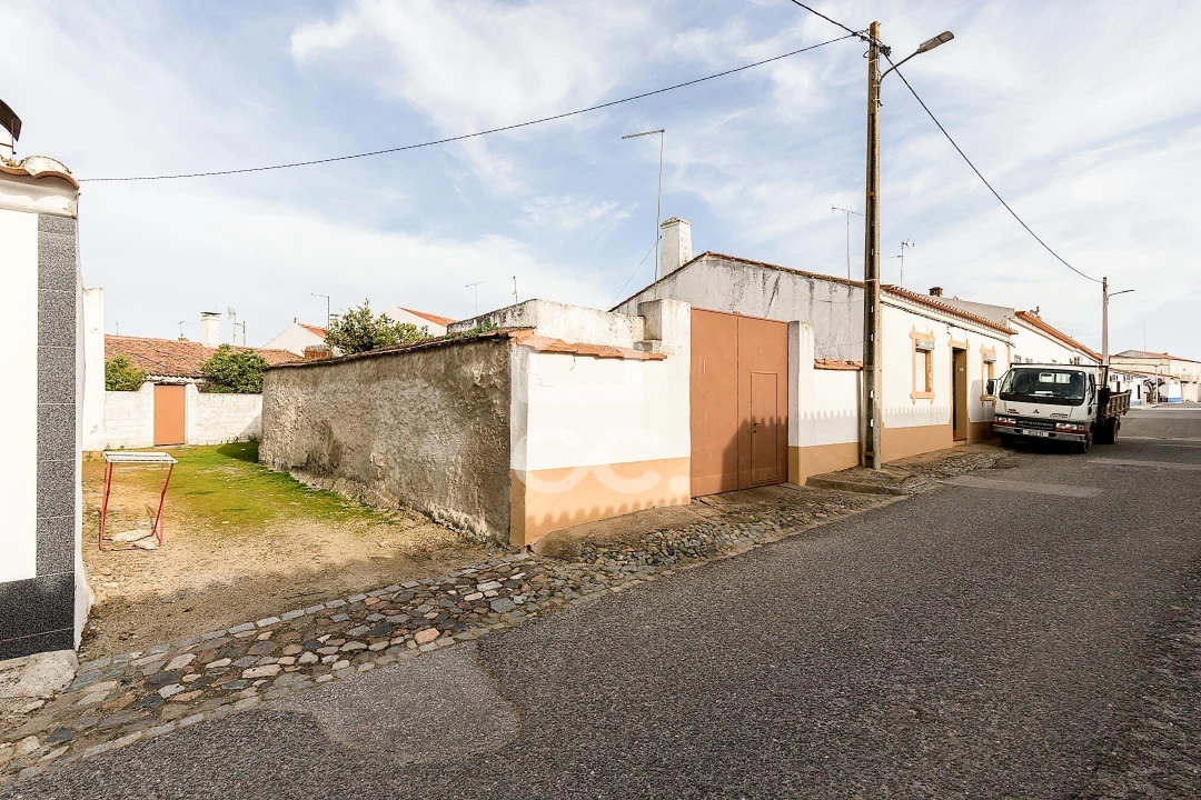 Moradia T3 para Venda em Campo e Campinho Foto 25