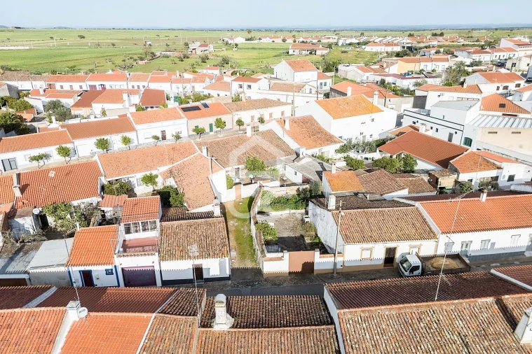 Moradia T3 para Venda em Campo e Campinho Foto 38