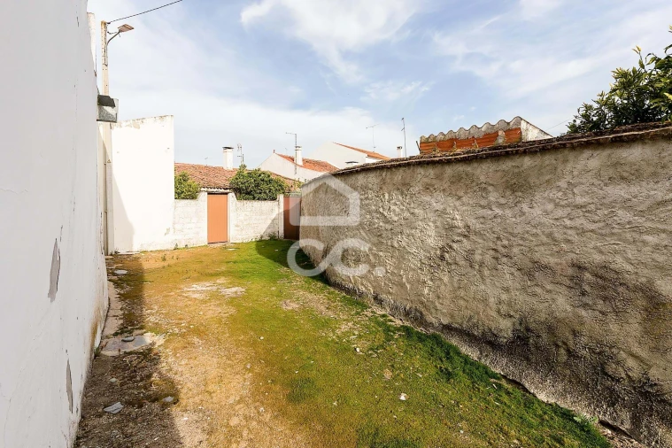 Moradia T3 para Venda em Campo e Campinho Foto 35