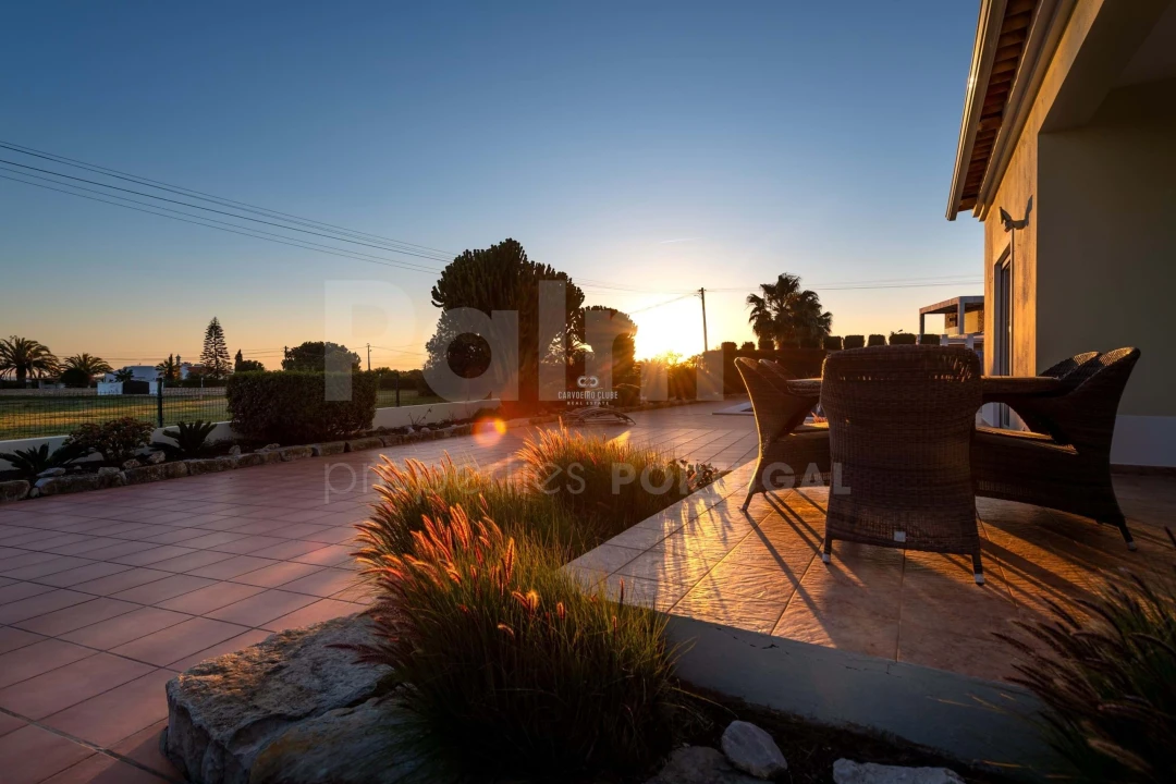 Moradia T5 para Venda em Ferragudo Foto 38