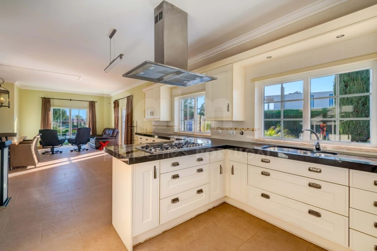 Moradia T5 para Venda em Ferragudo Foto 23