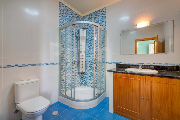 Moradia T5 para Venda em Ferragudo Foto 29