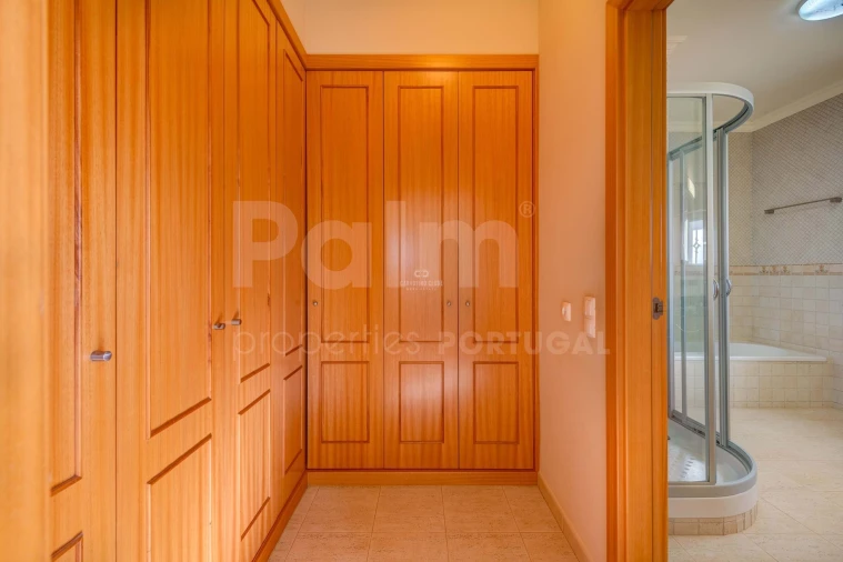 Moradia T5 para Venda em Ferragudo Foto 9