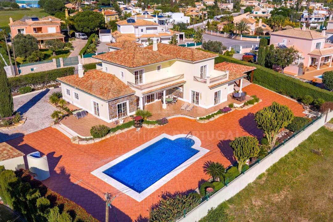 Moradia T5 para Venda em Ferragudo Foto 4