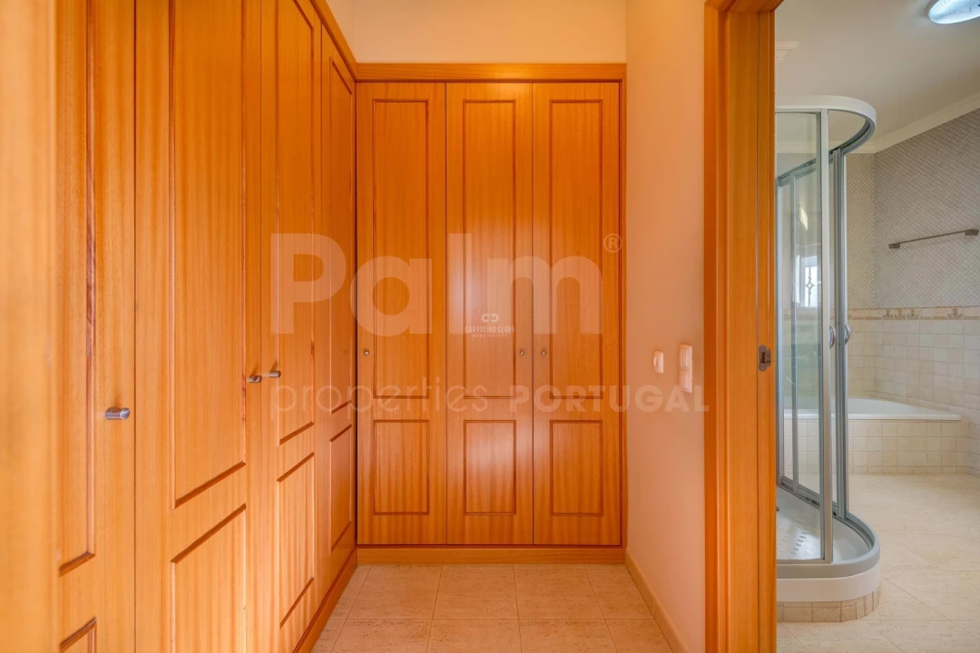 Moradia T5 para Venda em Ferragudo Foto 9