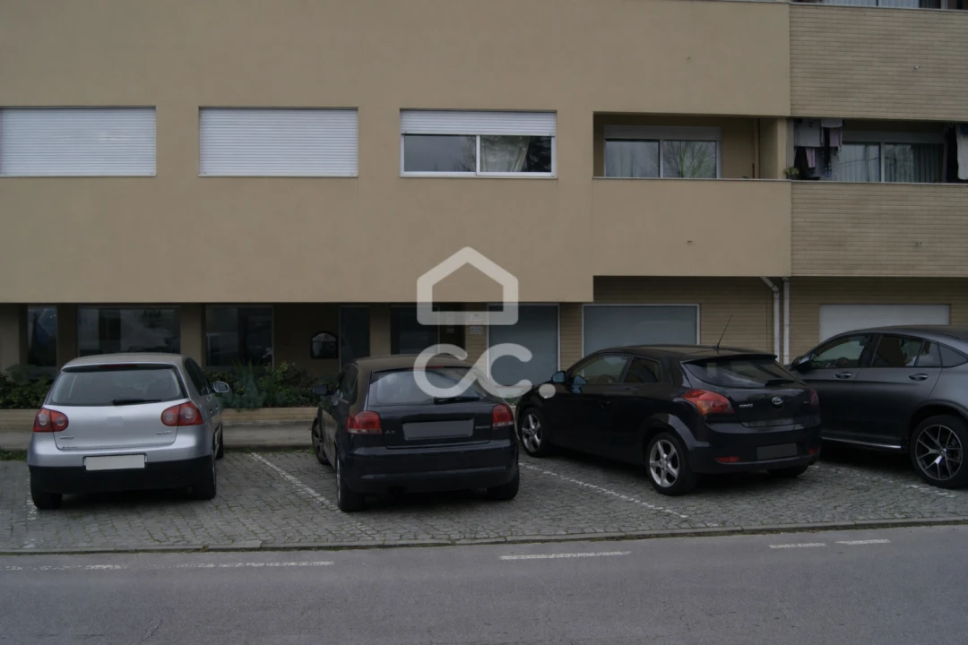 Negócio para Arrendamento em Selho (São Jorge) Foto 42