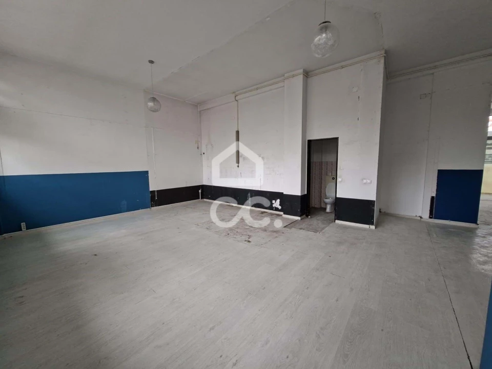 Negócio para Arrendamento em Abraveses Foto 2