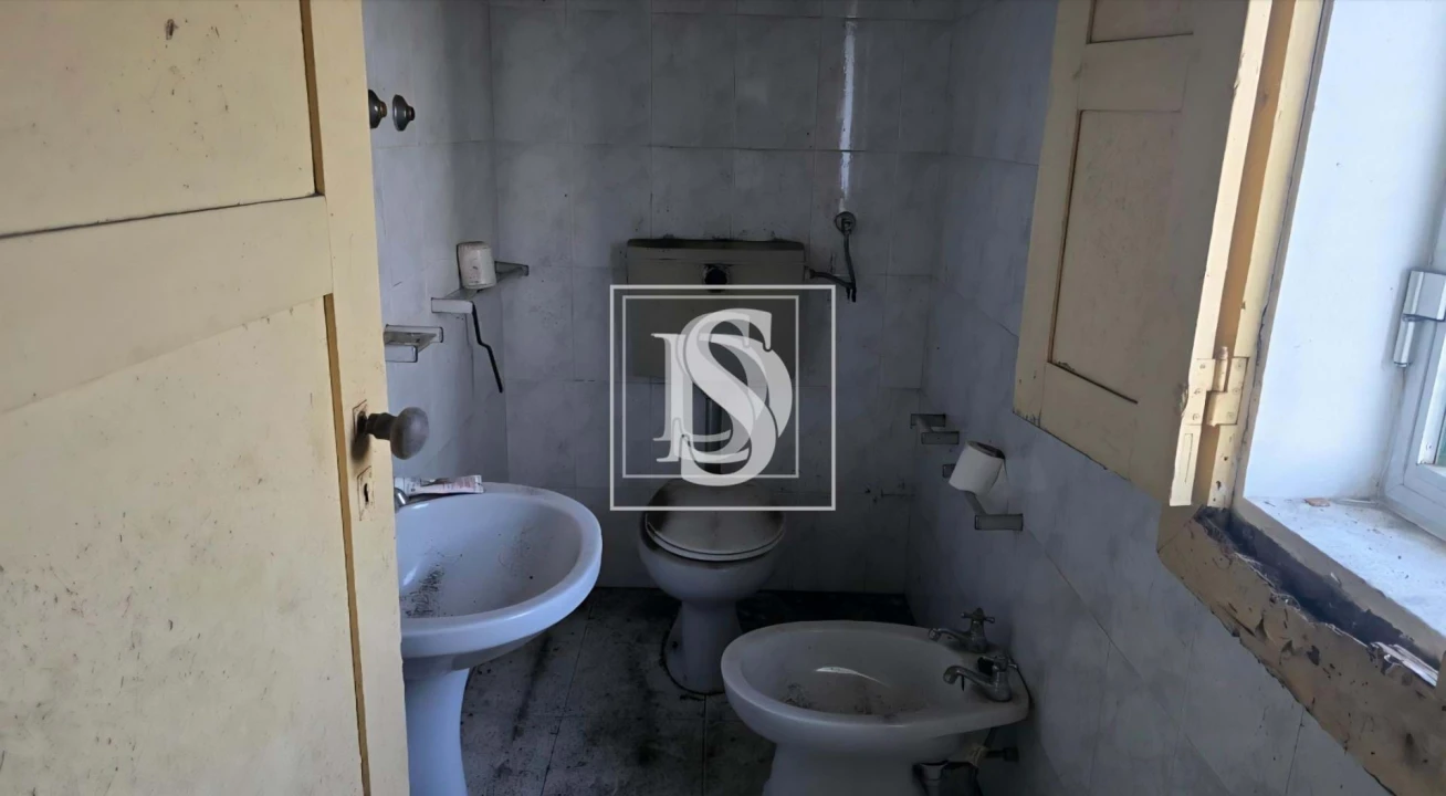 Moradia T2 para Venda em Campelo e Ovil Foto 5